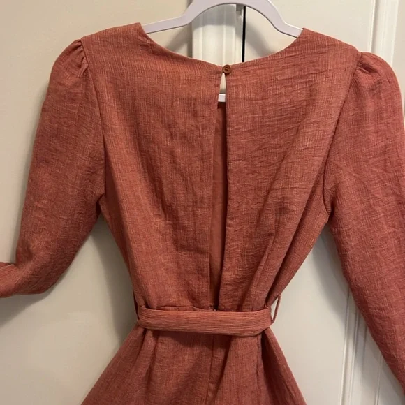 Open back cocktail dress - Picture 5 of 7